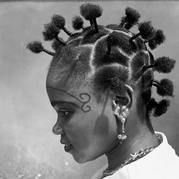 traditional Nigerian threading hairstyles photographs by Okhai Ojeikere