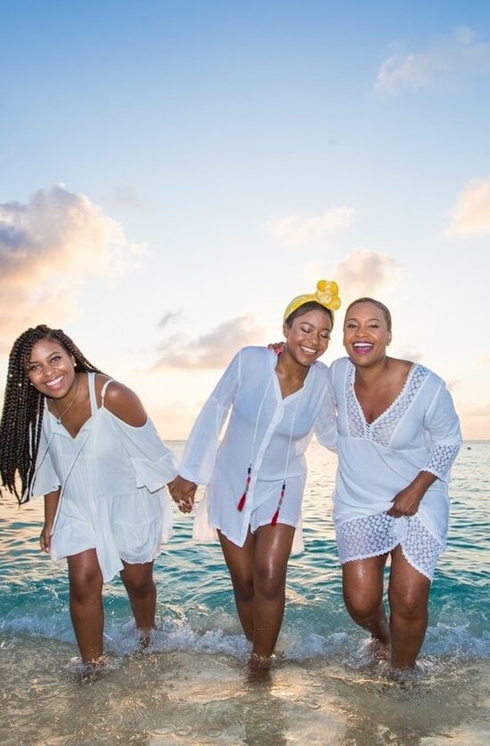 Vacation Hairstyles for Black women